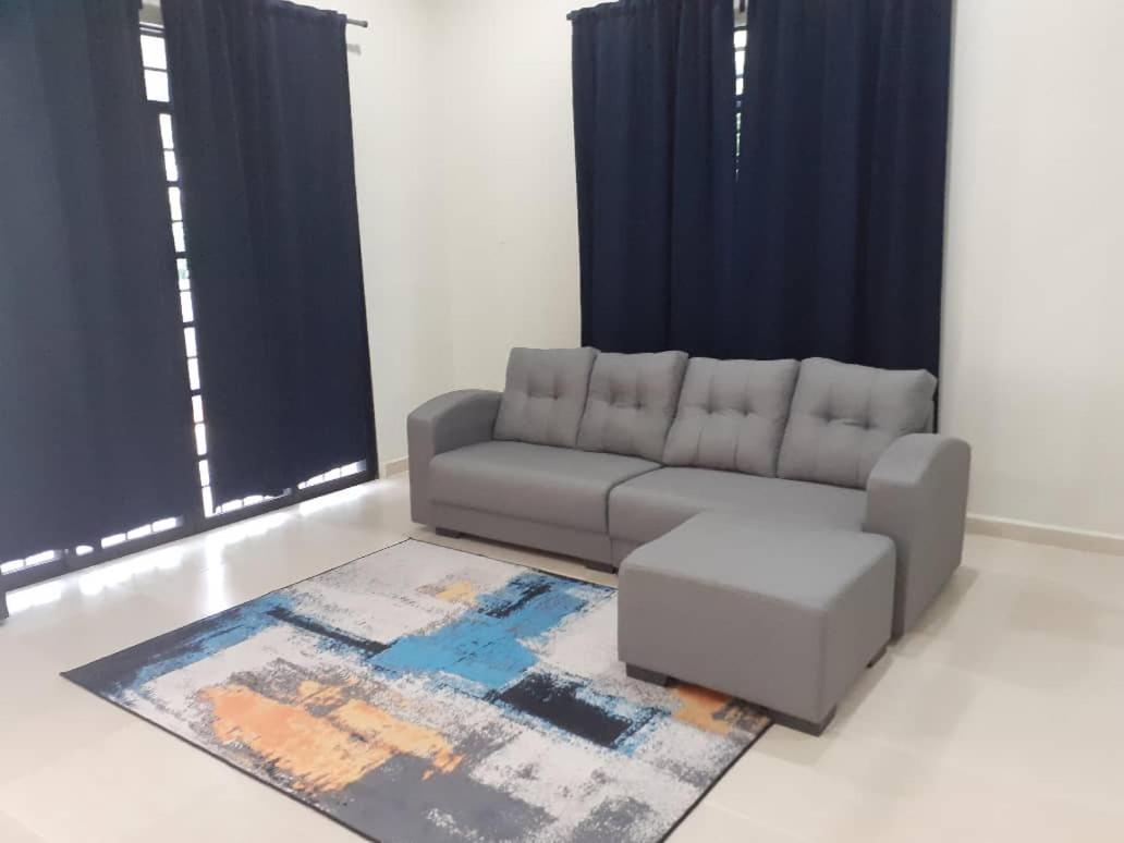 Nikmat Homestay Riyadh Kampong Tuan Mandak ภายนอก รูปภาพ
