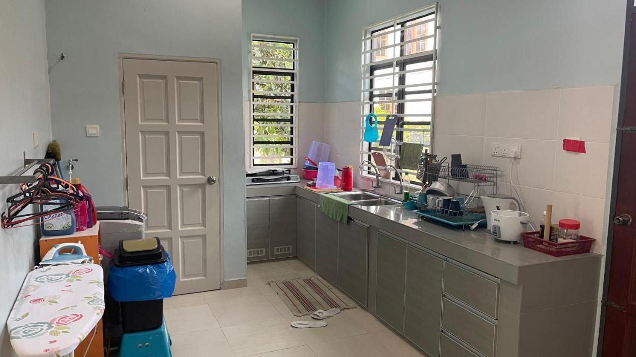 Nikmat Homestay Riyadh Kampong Tuan Mandak ภายนอก รูปภาพ